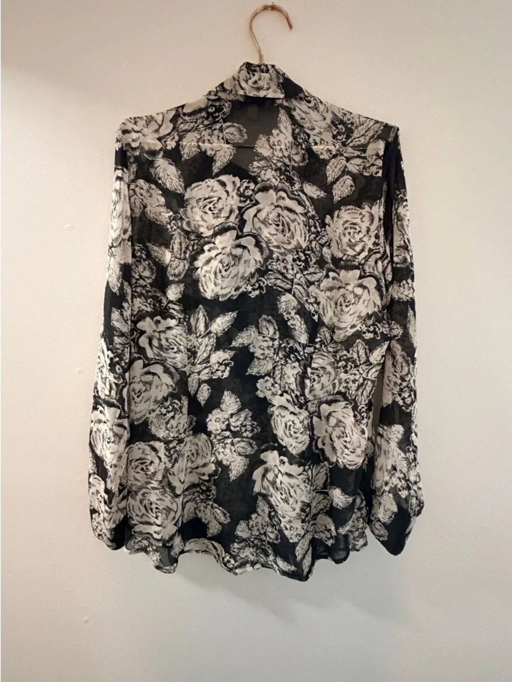 CAbi Black & White Floral Ruffle Blouse - Picture 3 of 4